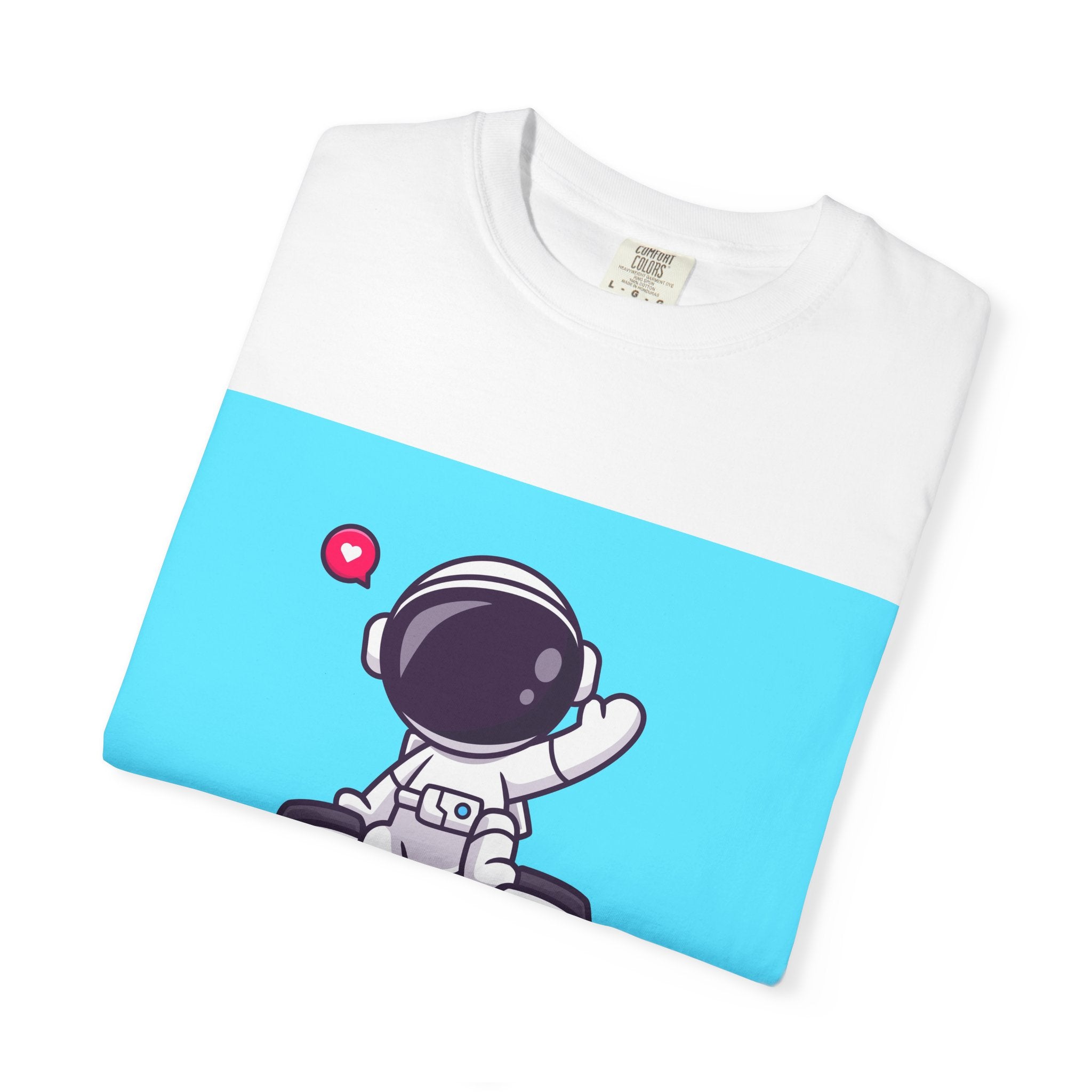 Astronaut Gamer T-Shirt, Fun Unisex Tee for Video Game Lovers, Perfect Gift for Gamers, Playful Space Theme, Gaming Apparel