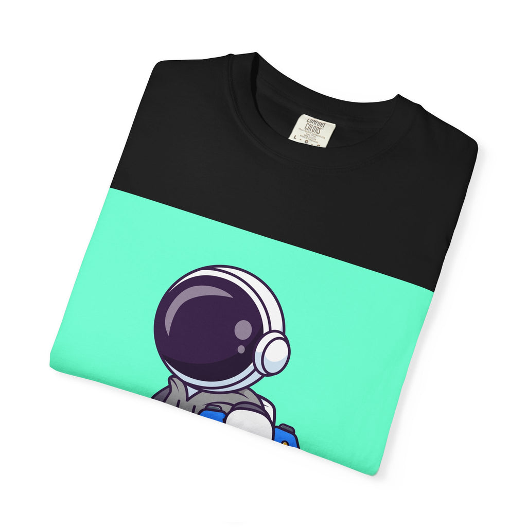 Playful Astronaut Gaming T-shirt | Fun Tee for Gamers | Unisex Casual Wear | Perfect Gift for Birthdays & Holidays | Space Gaming Apparel