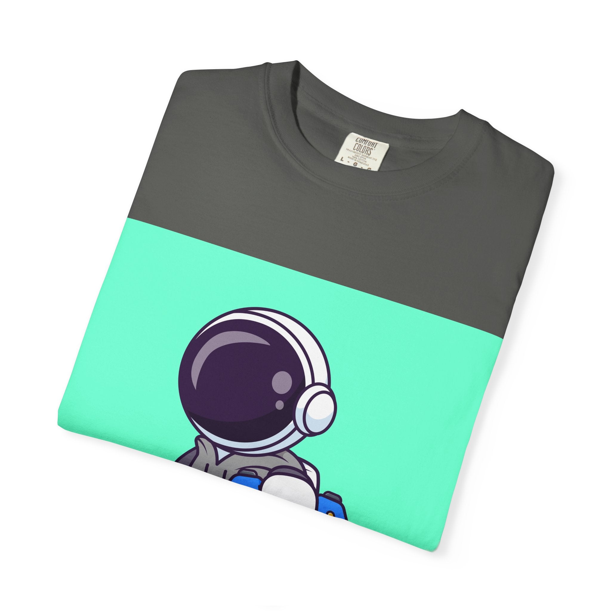 Playful Astronaut Gaming T-shirt | Fun Tee for Gamers | Unisex Casual Wear | Perfect Gift for Birthdays & Holidays | Space Gaming Apparel