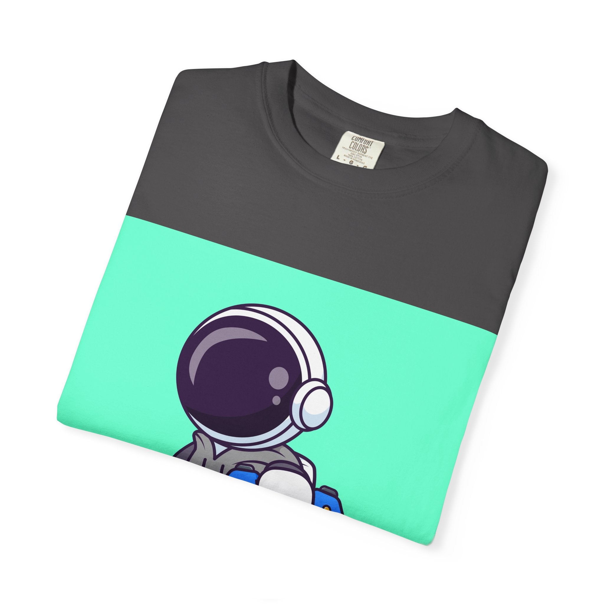Playful Astronaut Gaming T-shirt | Fun Tee for Gamers | Unisex Casual Wear | Perfect Gift for Birthdays & Holidays | Space Gaming Apparel