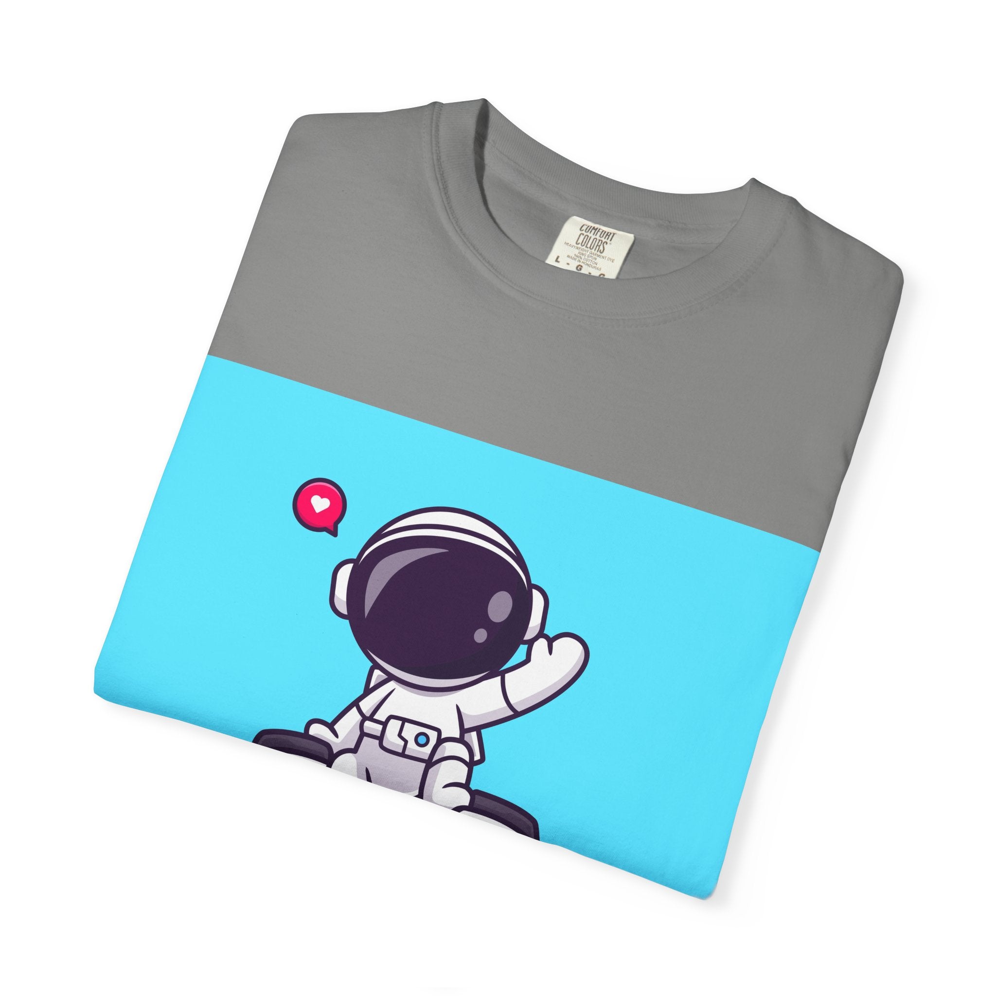 Astronaut Gamer T-Shirt, Fun Unisex Tee for Video Game Lovers, Perfect Gift for Gamers, Playful Space Theme, Gaming Apparel