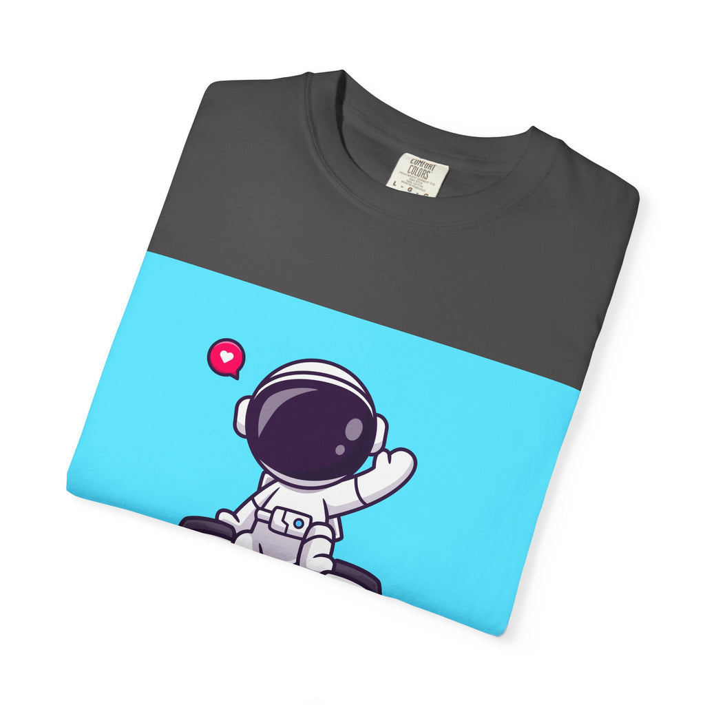 Astronaut Gamer T-Shirt, Fun Unisex Tee for Video Game Lovers, Perfect Gift for Gamers, Playful Space Theme, Gaming Apparel